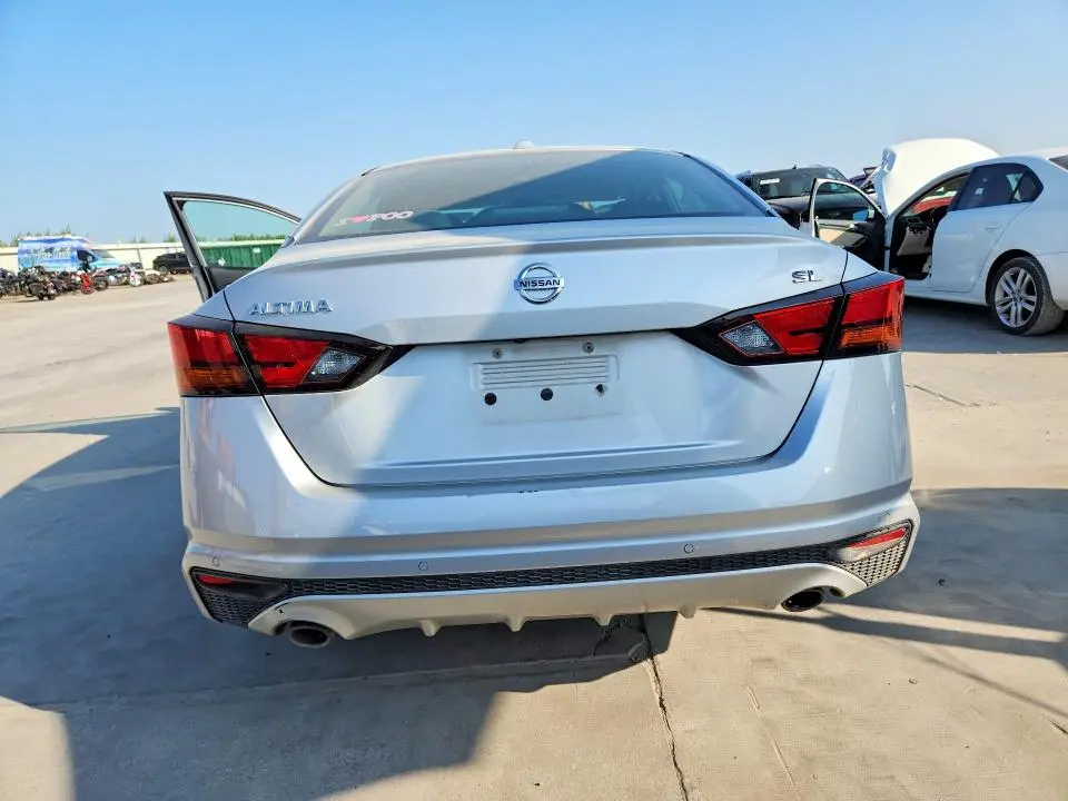 2019 NISSAN ALTIMA SL  