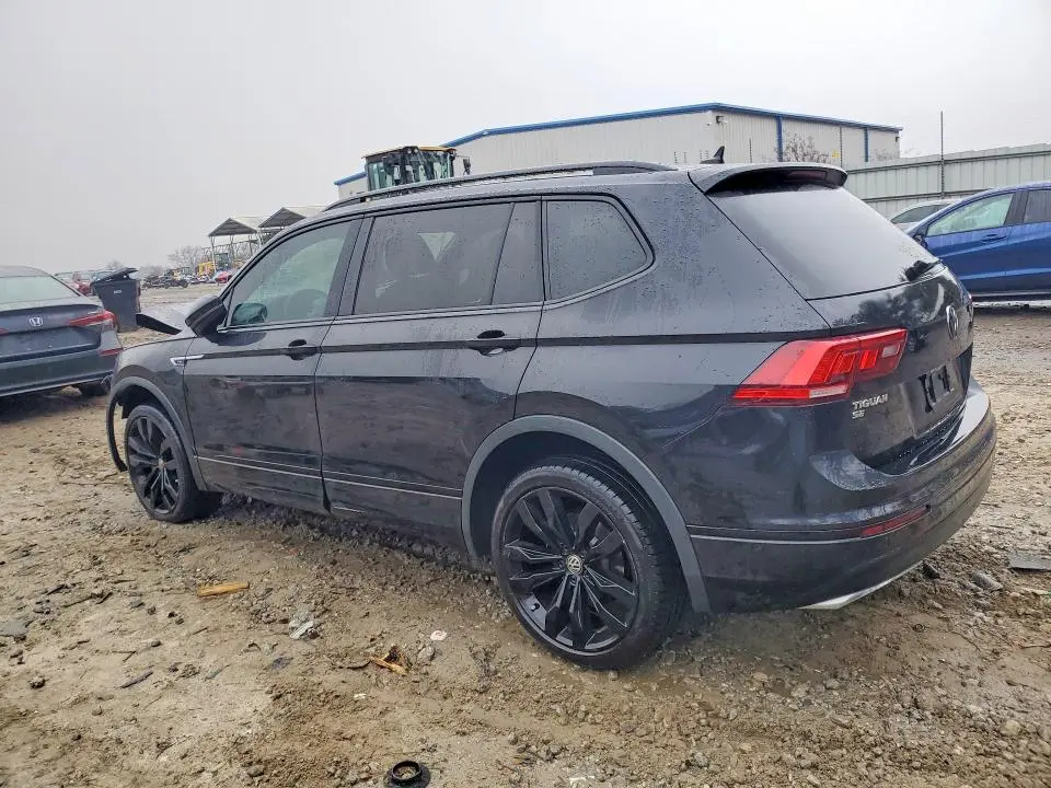 2021 VOLKSWAGEN TIGUAN SE  