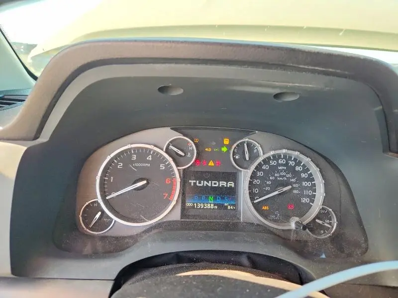 2017 TOYOTA TUNDRA SR5  