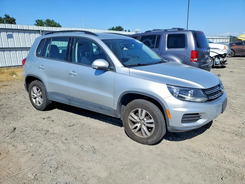 2017 VOLKSWAGEN TIGUAN S  