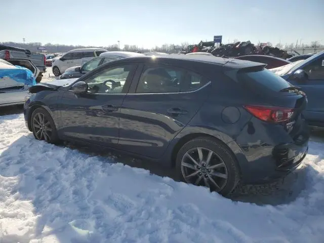 2018 MAZDA 3 TOURING  