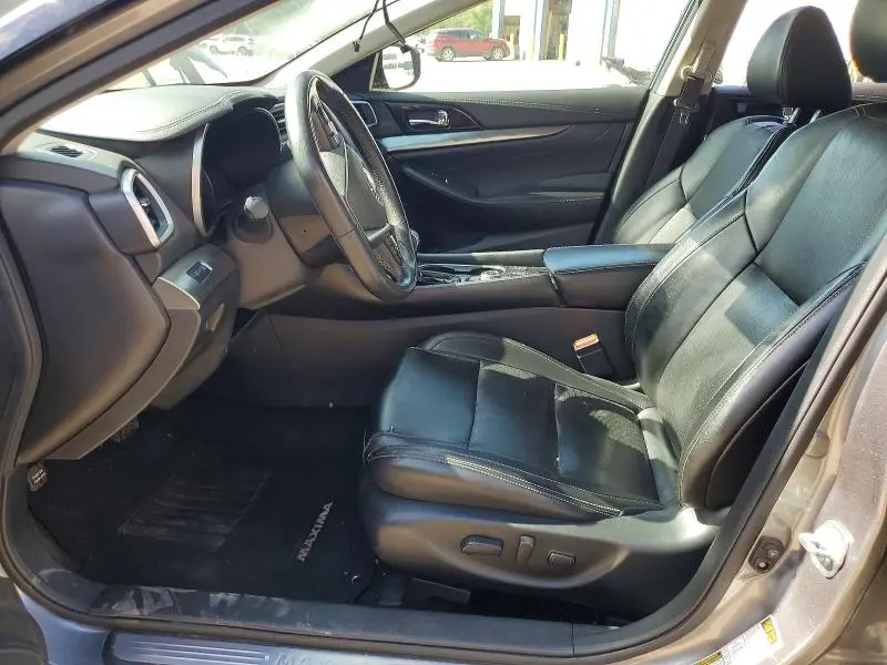2021 NISSAN MAXIMA SV  