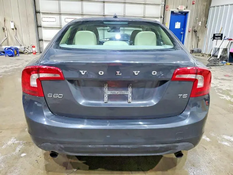 2012 VOLVO S60 T5  