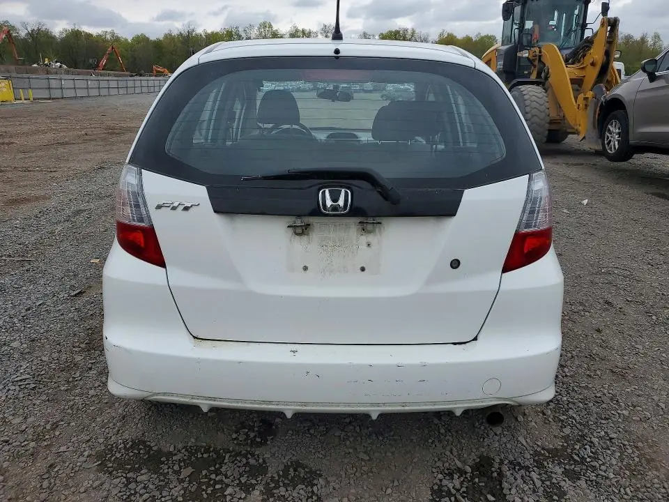 2010 HONDA FIT   