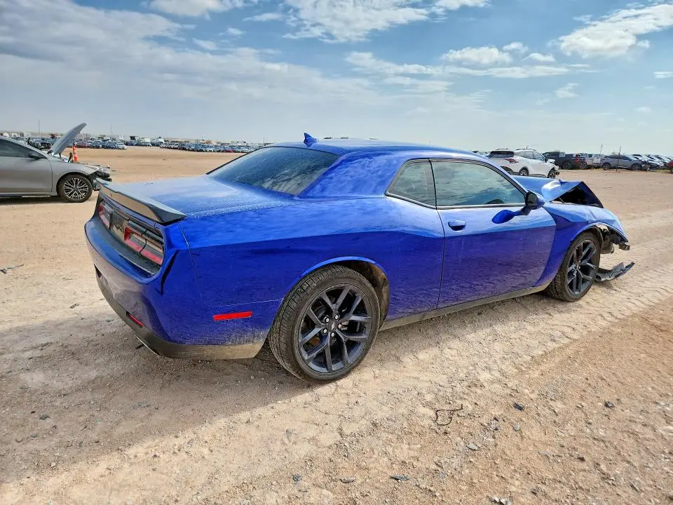 2021 DODGE CHALLENGER SXT  