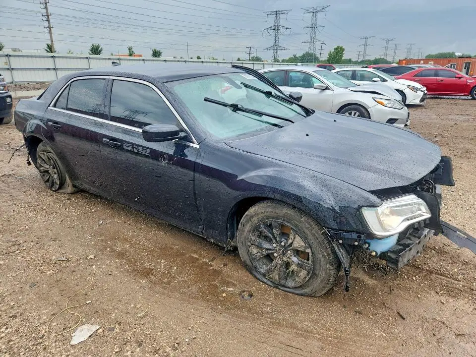 2015 CHRYSLER 300 LIMITED  
