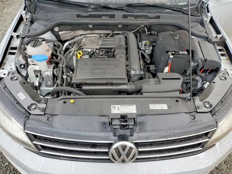2017 VOLKSWAGEN JETTA SE  