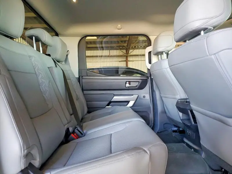 2024 TOYOTA TUNDRA CREWMAX SR5  