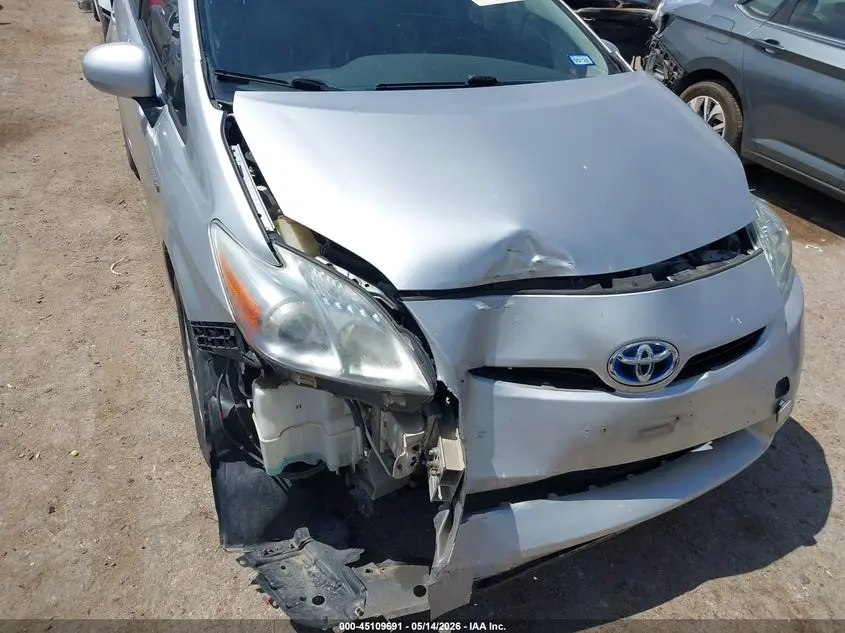 2011 TOYOTA PRIUS TWO