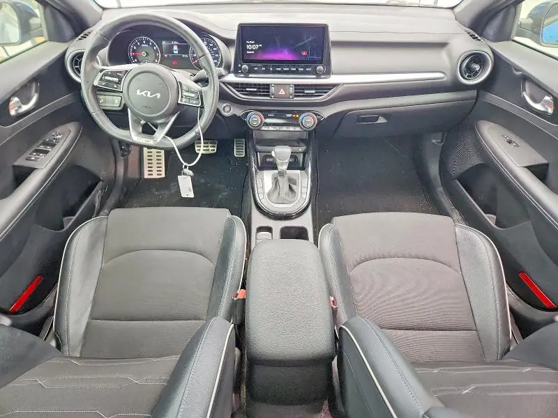 2022 KIA FORTE GT LINE  