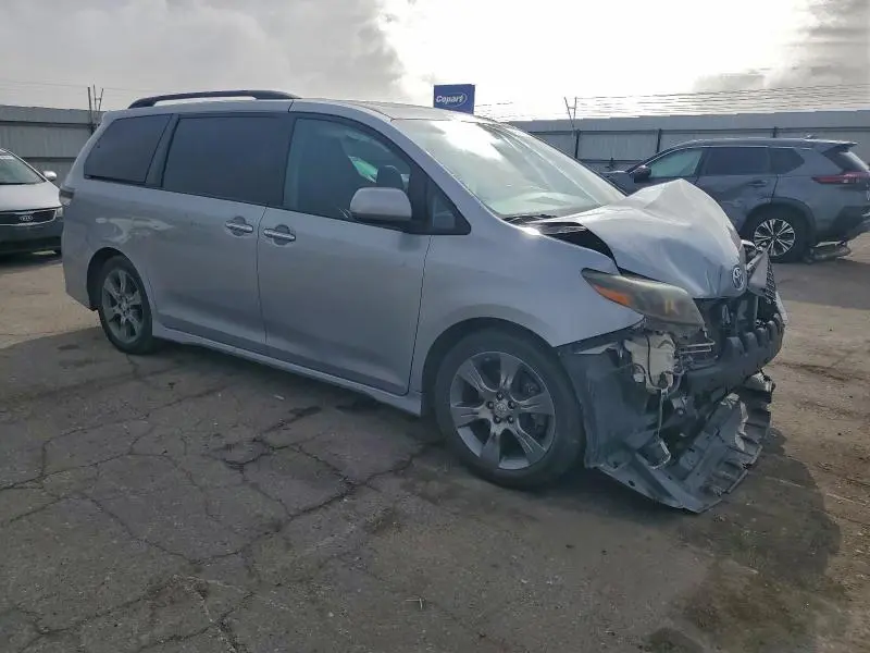 2015 TOYOTA SIENNA SPORT  