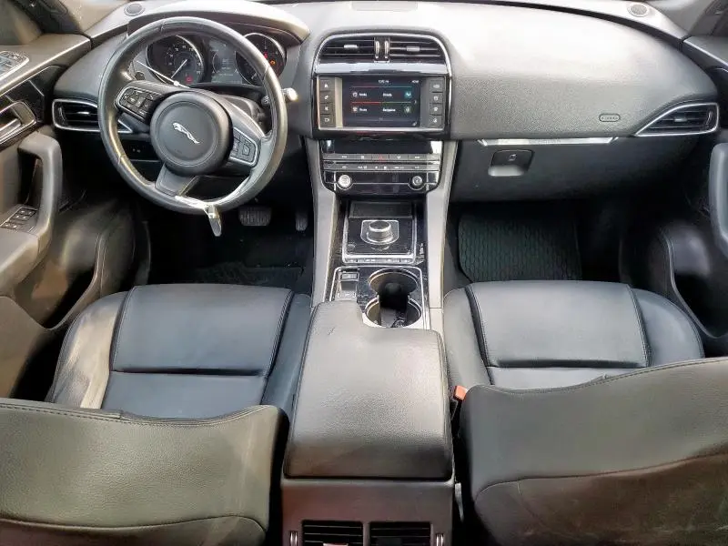 2017 JAGUAR F-PACE PREMIUM  