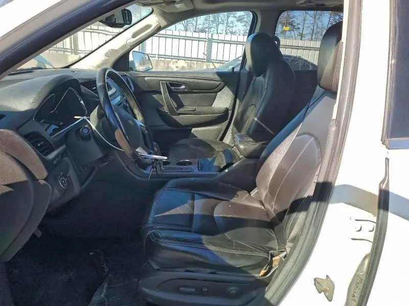 2013 CHEVROLET TRAVERSE LT  