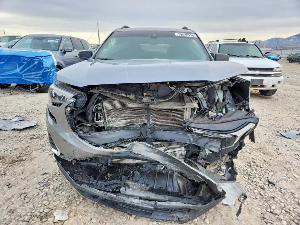 2020 GMC TERRAIN SLE  