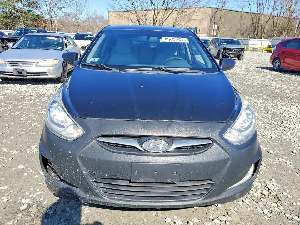 2012 HYUNDAI ACCENT SE  
