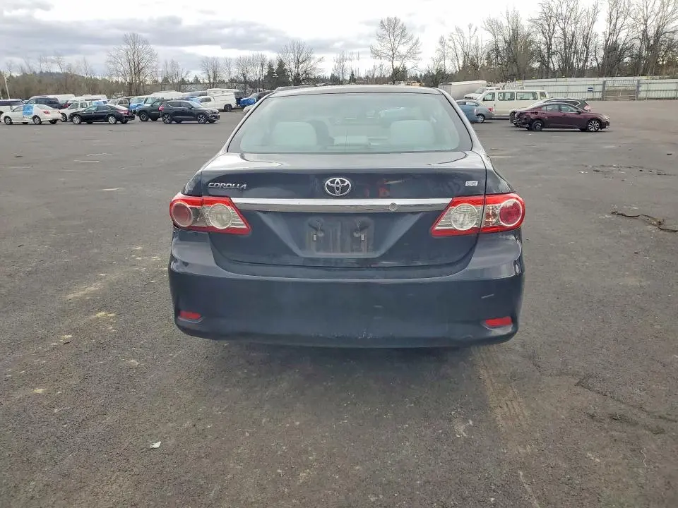 2013 TOYOTA COROLLA LE  