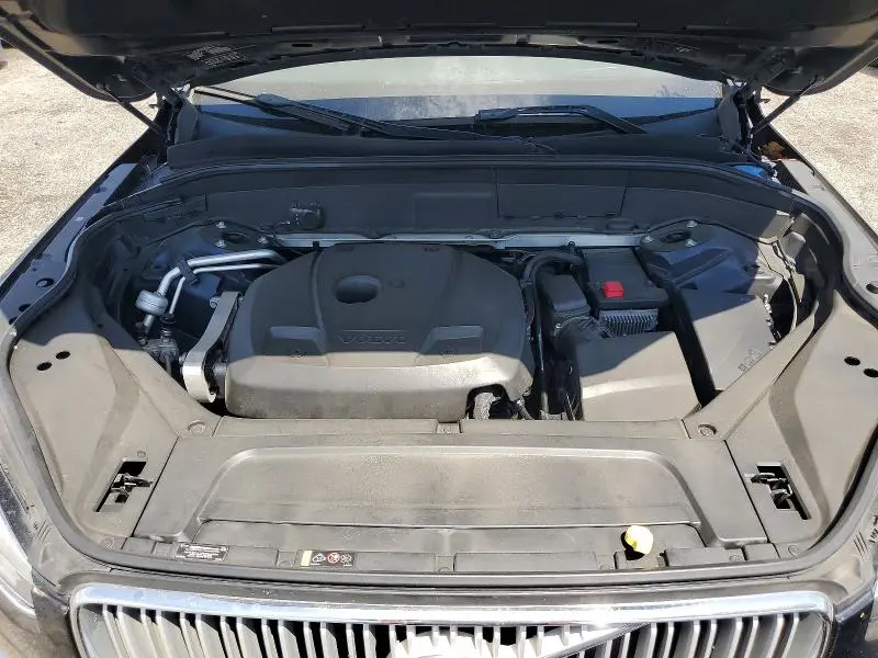 2016 VOLVO XC90 T6  