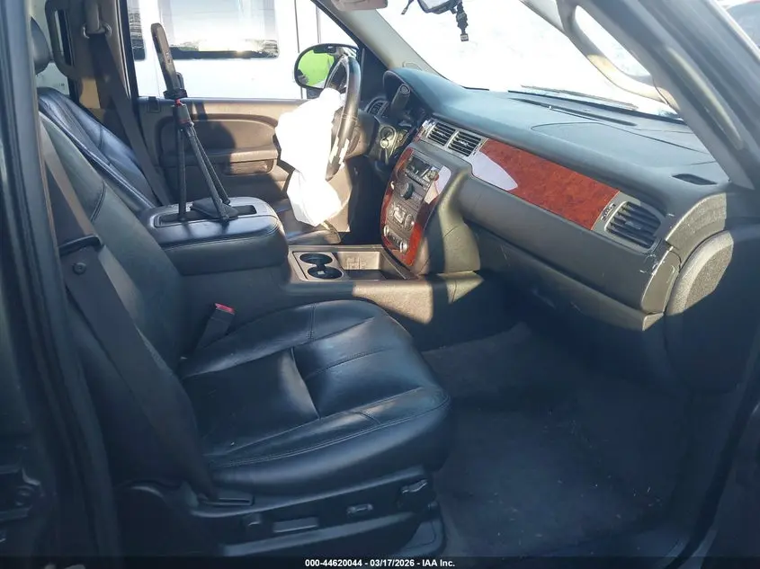 2010 CHEVROLET TAHOE LT