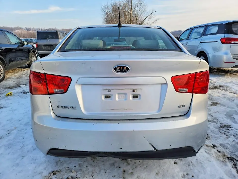 2011 KIA FORTE EX  