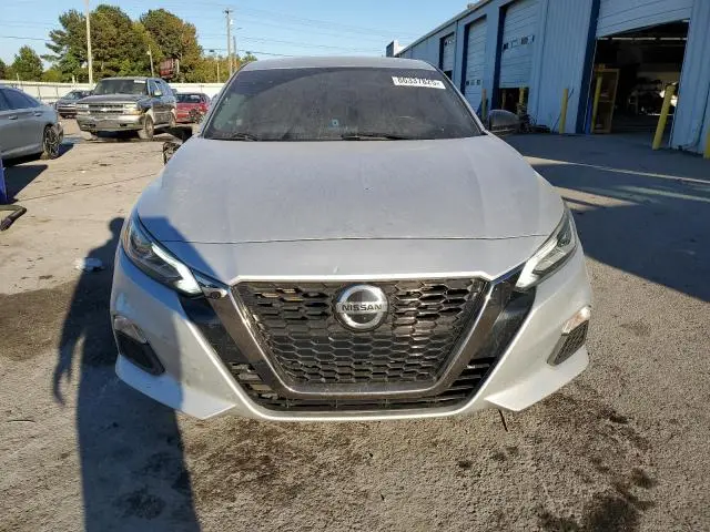 2019 NISSAN ALTIMA SR  