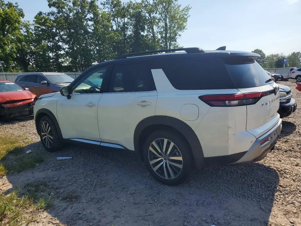 2022 NISSAN PATHFINDER PLATINUM  