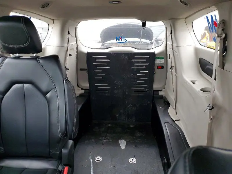 2021 CHRYSLER VOYAGER LXI  