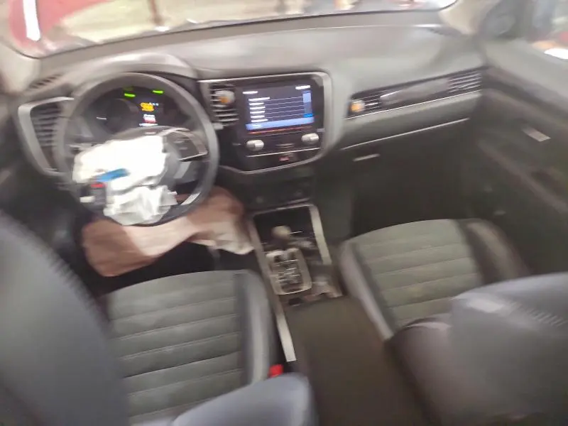 2020 MITSUBISHI OUTLANDER SE  