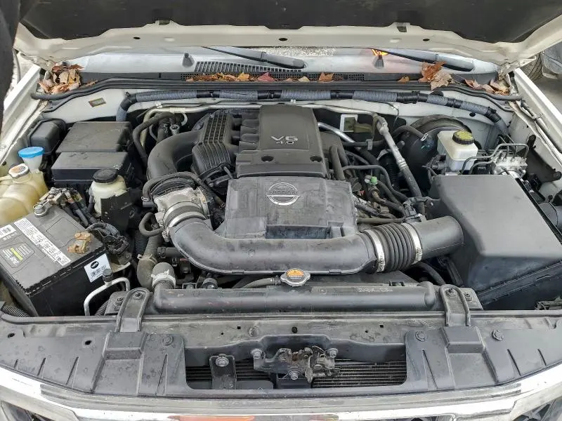 2011 NISSAN FRONTIER S  