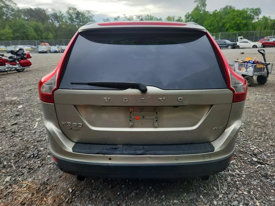 2011 VOLVO XC60 3.2  