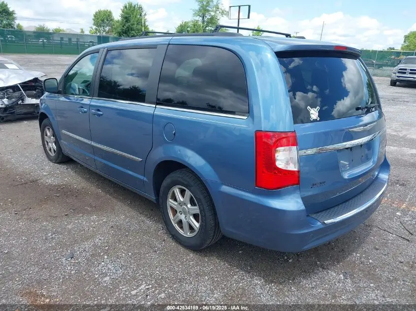2011 CHRYSLER TOWN & COUNTRY TOURING