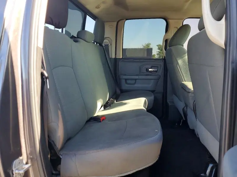 2015 RAM 1500 SLT  