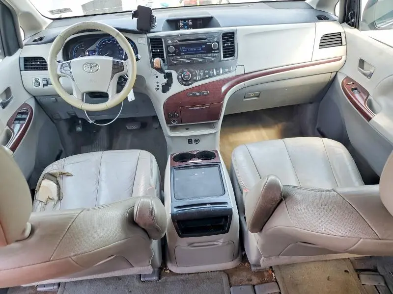 2012 TOYOTA SIENNA XLE 8-PASSENGER  