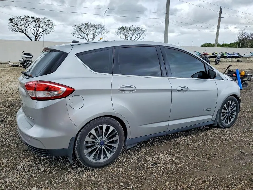 2017 FORD C-MAX TITANIUM  