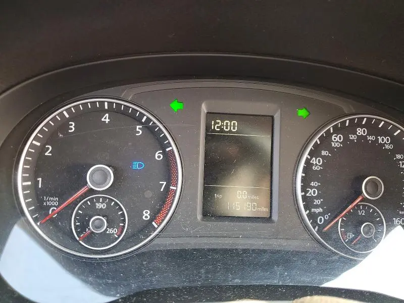2014 VOLKSWAGEN PASSAT S  