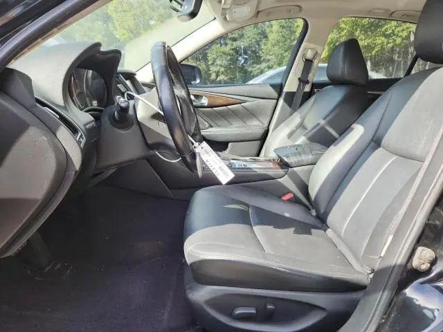 2018 INFINITI Q50 LUXE