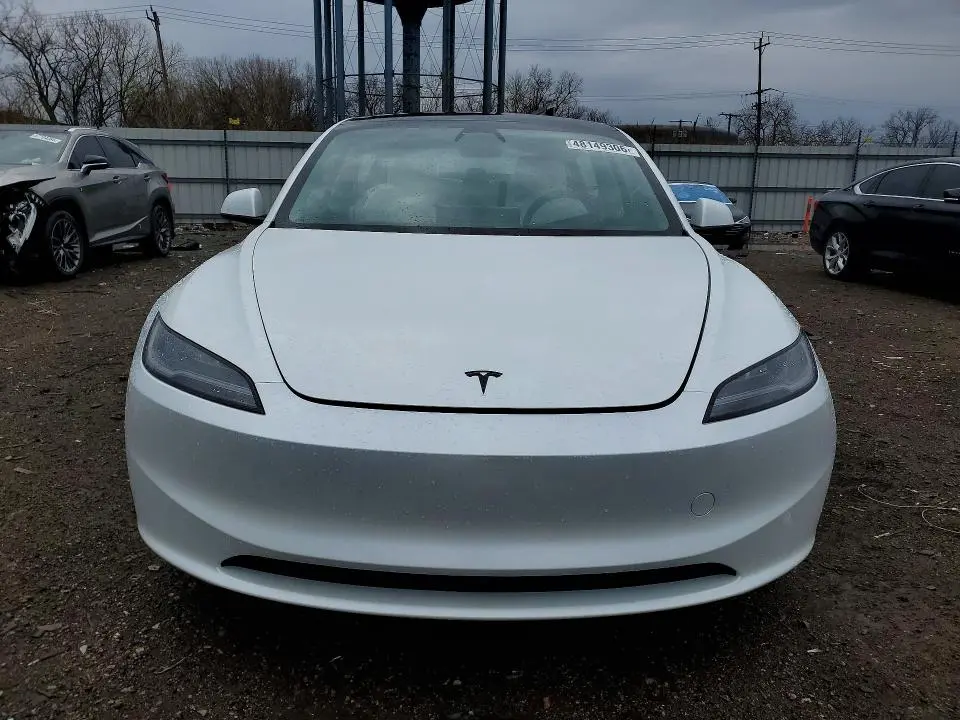 2026 TESLA MODEL 3   