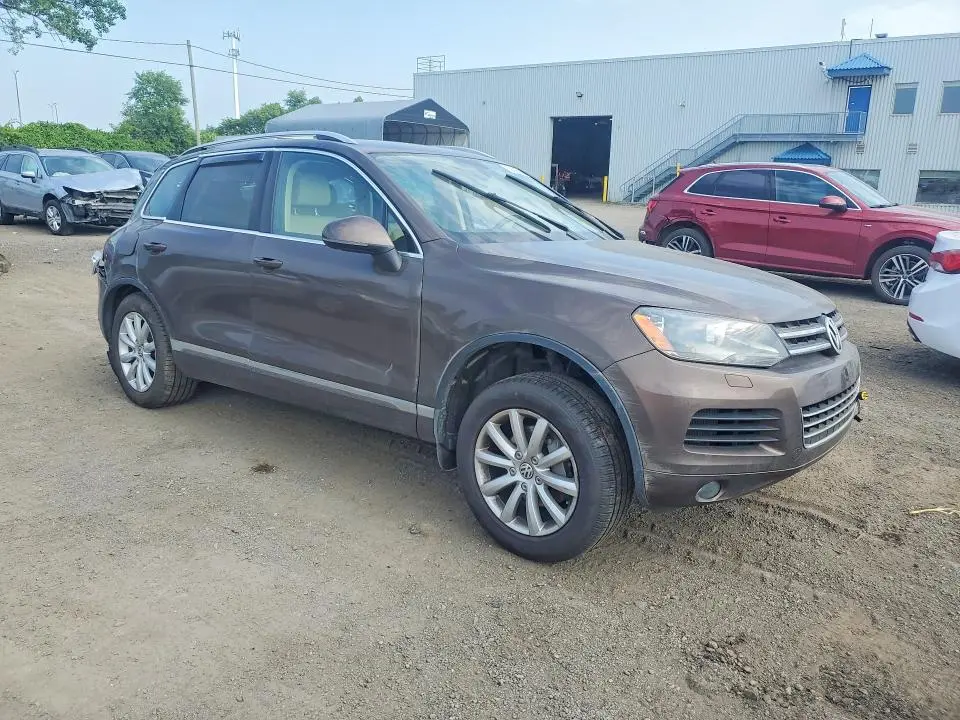 2011 VOLKSWAGEN TOUAREG V6 TDI  