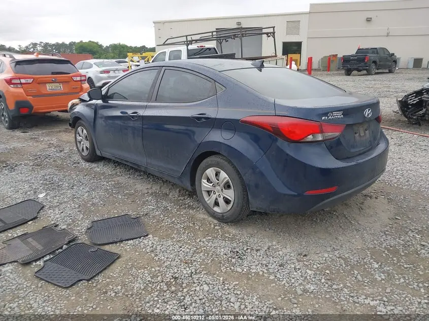 2016 HYUNDAI ELANTRA SE