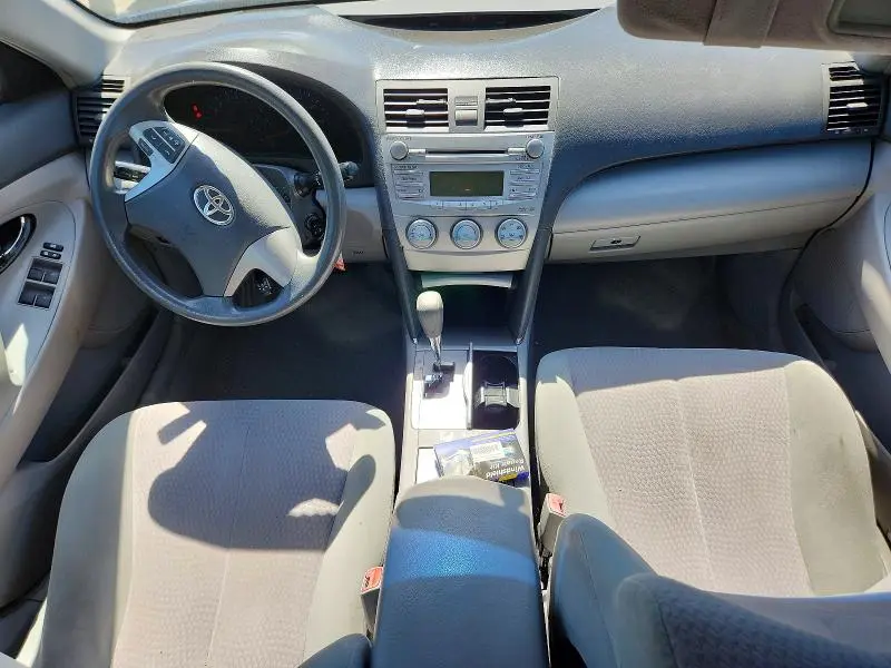 2010 TOYOTA CAMRY LE  