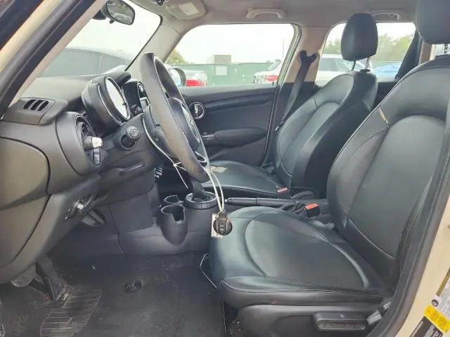2016 MINI COOPER   