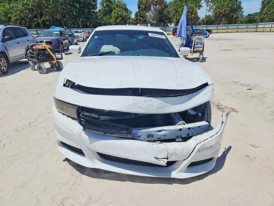 2017 DODGE CHARGER SXT  