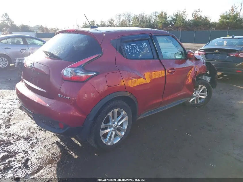 2015 NISSAN JUKE SV