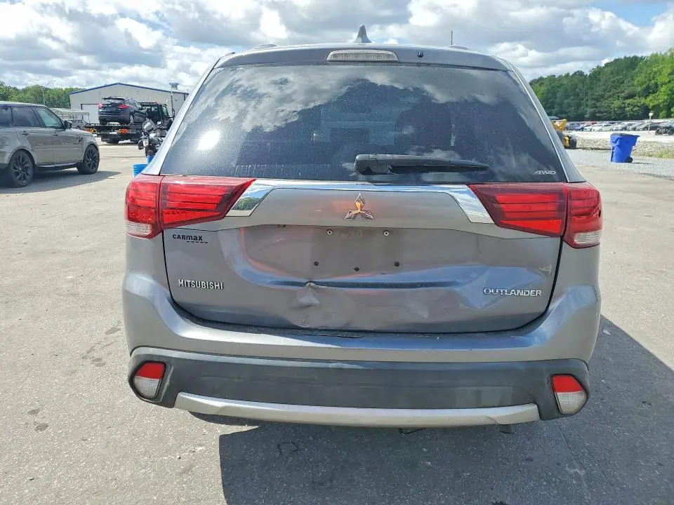2018 MITSUBISHI OUTLANDER SE  