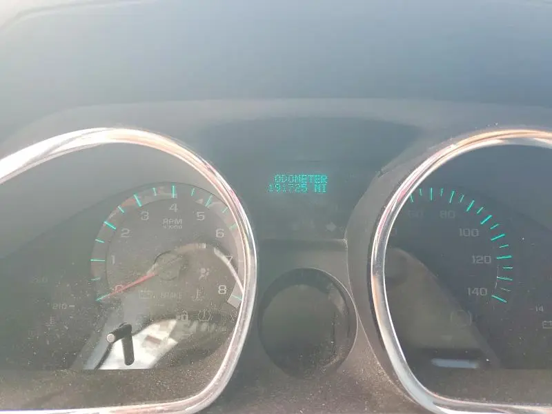 2010 CHEVROLET TRAVERSE LS  