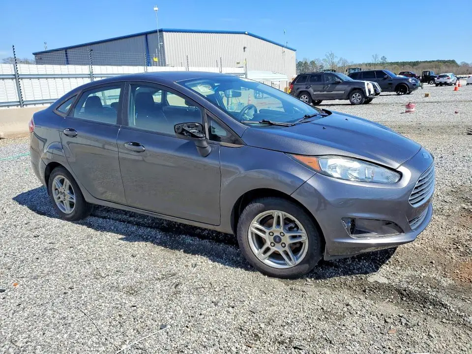 2019 FORD FIESTA SE  