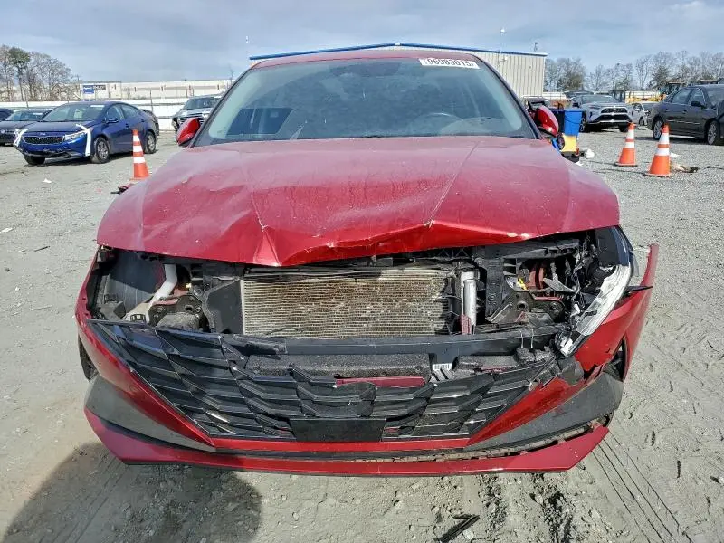 2022 HYUNDAI ELANTRA SEL  