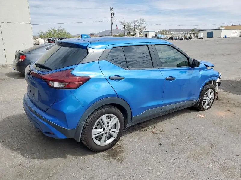 2022 NISSAN KICKS S  