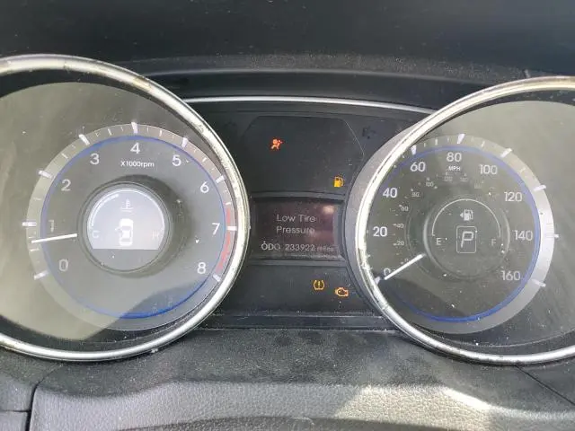 2011 HYUNDAI SONATA SE