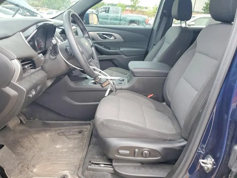 2023 CHEVROLET TRAVERSE LT  