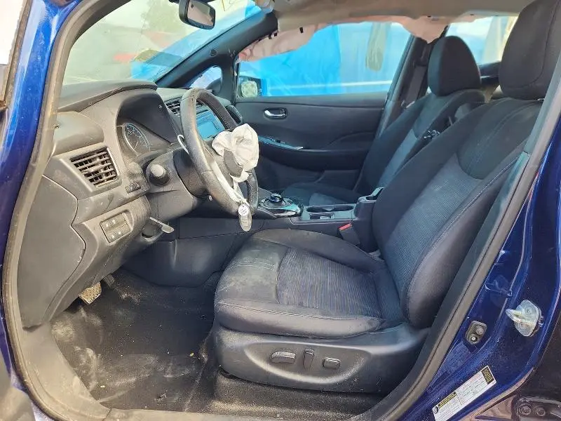 2019 NISSAN LEAF SV  
